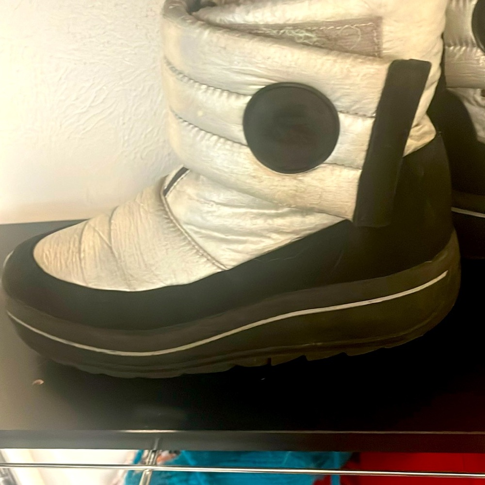 Silver boots good for winter from PAJAR